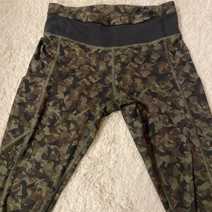 Lululemon Camo Running Athletic Leggings With Pockets Size 4